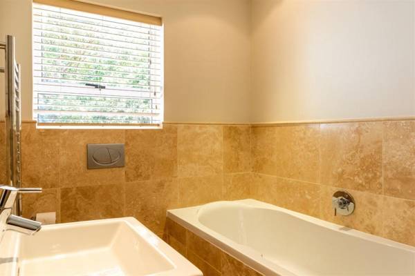 Sleep on the banks of the Kaaimans River