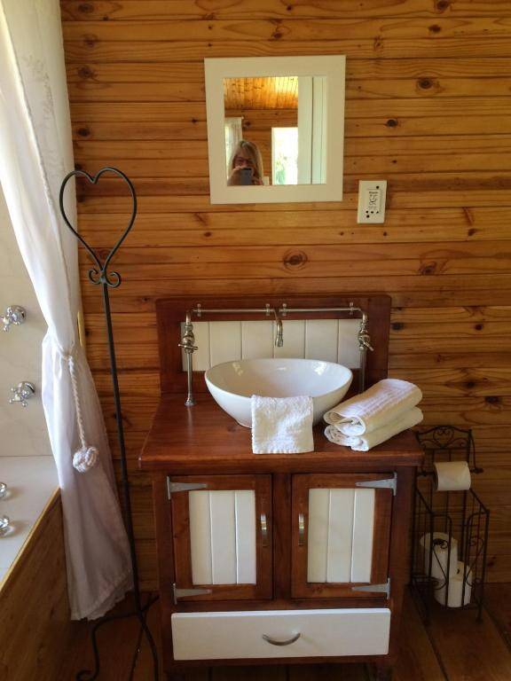 Vindoux Tree House Guest Farm & Spa