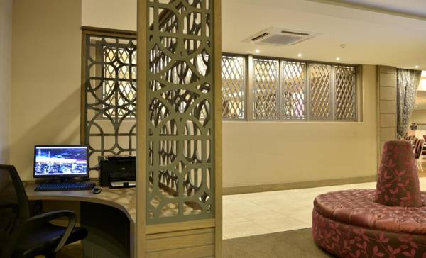 Workspace - ANEW Hotel Hatfield Pretoria