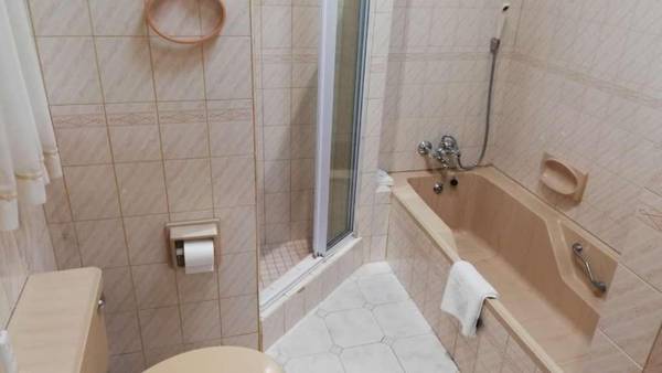 Royal Ridge Guesthouse