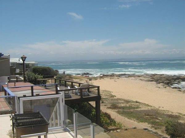 Point Village Beach Apartment