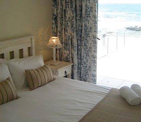 Point Village Beach Apartment