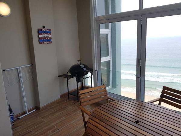 Point Village Accommodation - Ocean Two 42