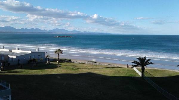 Point Village Accommodation - Beach Club 307