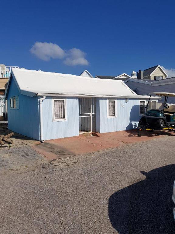 Point Village Accommodation - Dizzy Dazy