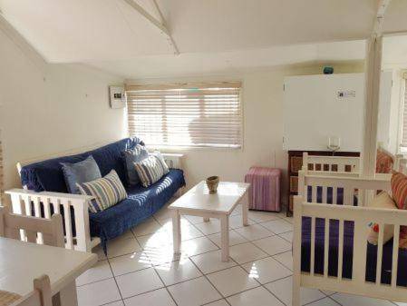 Point Village Accommodation - Dizzy Dazy