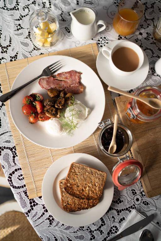 Kogman & Keisie Guest Farm