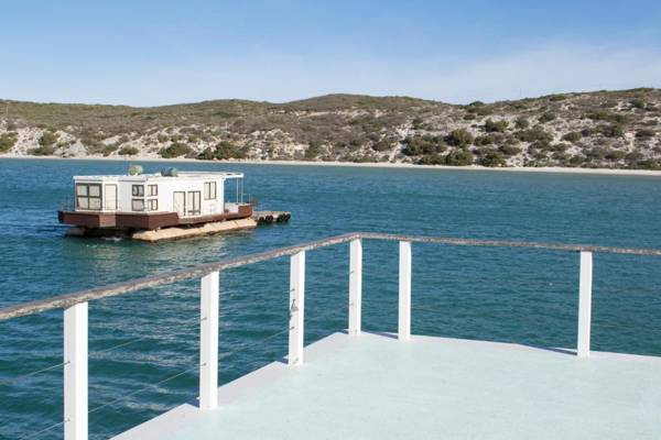 Kraalbaai Lifestyle House Boats