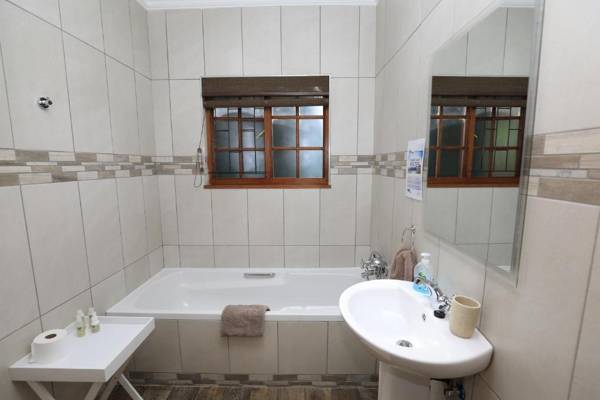 Big Tree House Lodge