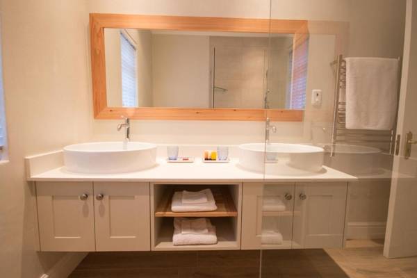 Exquisite Cottage Twenty