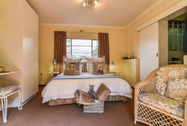 Rockfig Cottage for 2 people with wonderful private terrace in garden