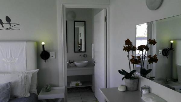 138 Marine Beachfront Guesthouse