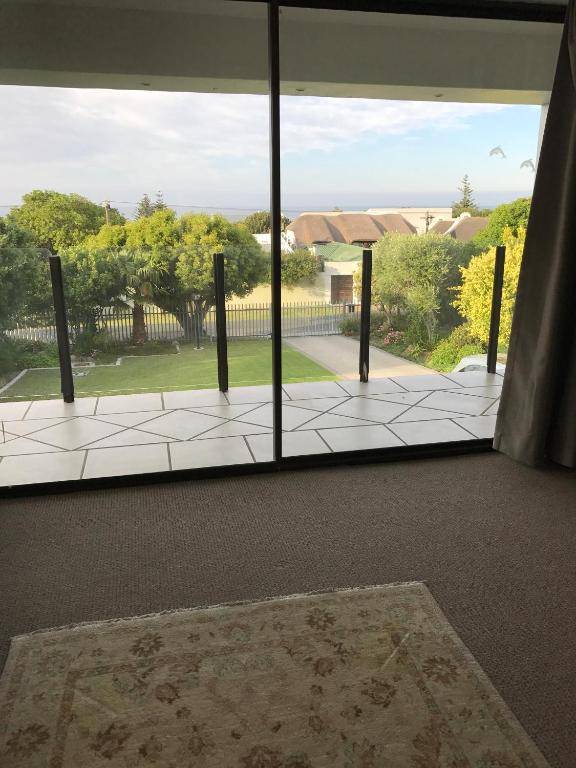 The Owl Tree House Voelklip Hermanus