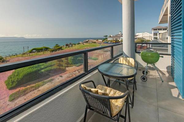Walker Bay Luxury Seafront Apartment
