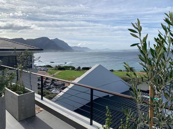 Hermanus Waterfront Apartment