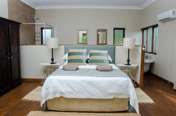 Villa Rostrata-on-Lake