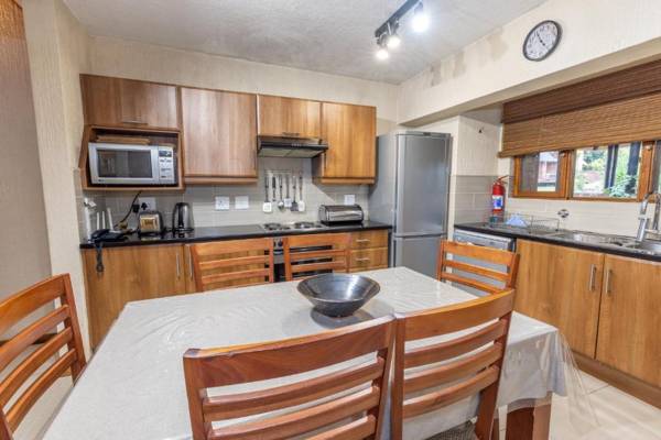 Legend Safaris - Kruger Park Lodge 257B