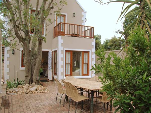 1A St. Aidan's Guest Cottage