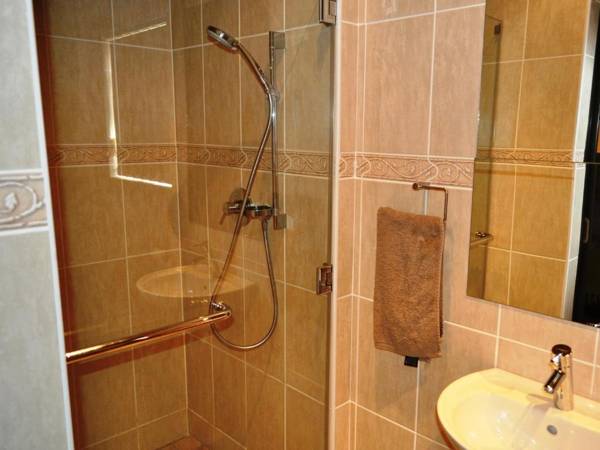 Great White Accommodation