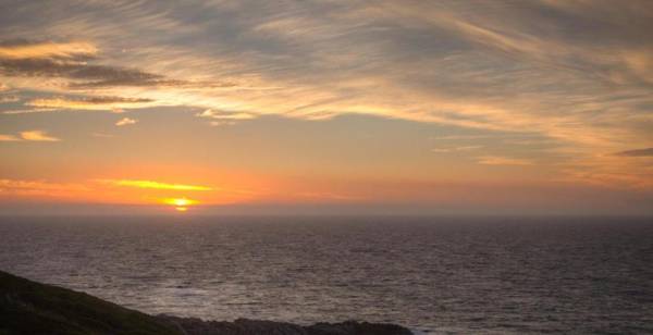 Whale Huys Luxury Oceanfront Eco Villa