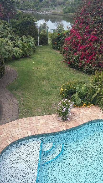 Forword's River Lodge