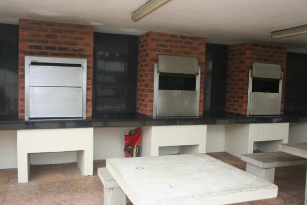 71 Sea Lodge Beachfront Apartment