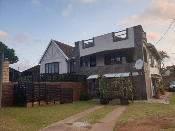 African Sky's the Limit -Quiet peaceful self-catering