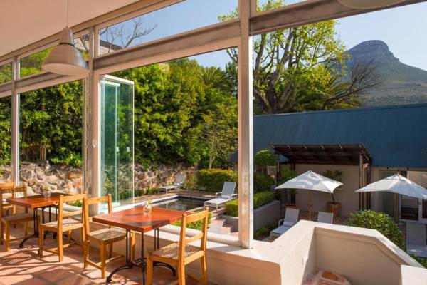 Four Rosmead Boutique Guesthouse
