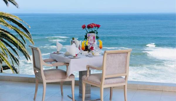 The Clarendon - Bantry Bay