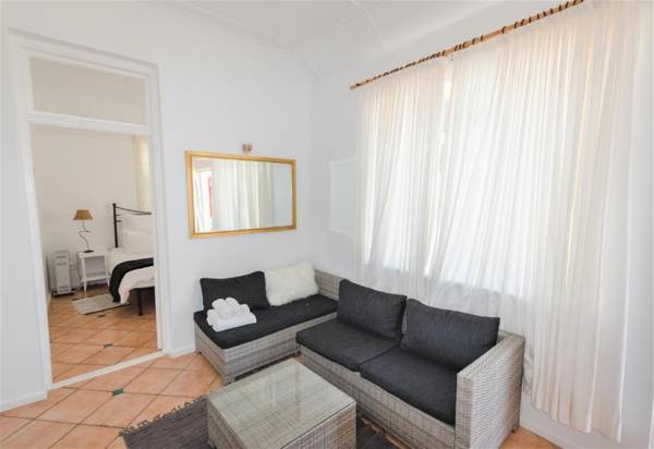 Boulders Beach Hotel Cafe and Curio shop