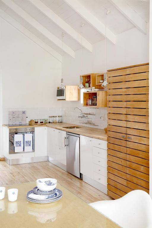 InAweStays Holiday Homes