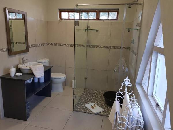 Guest House Frame Ace