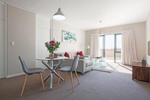 Manhattan Towers 507 by CTHA