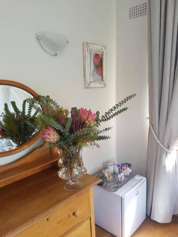 Valley Heights Guest House and B & B