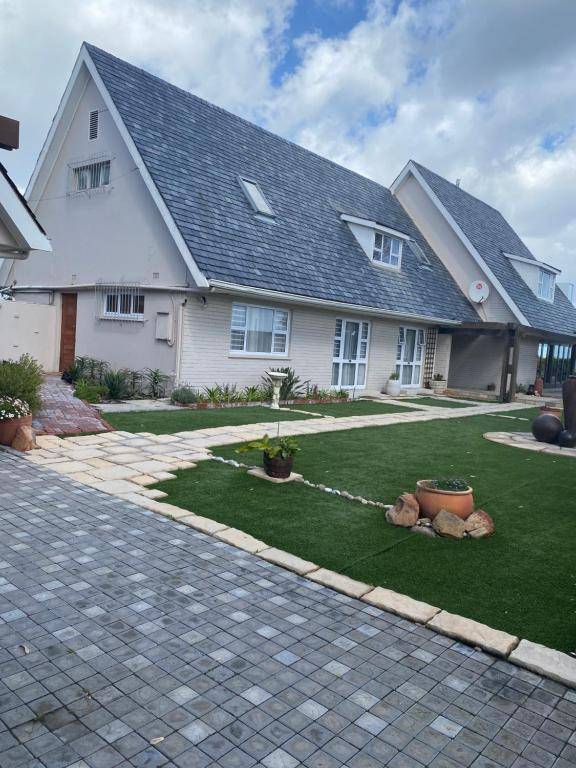 Cotswold House Residence