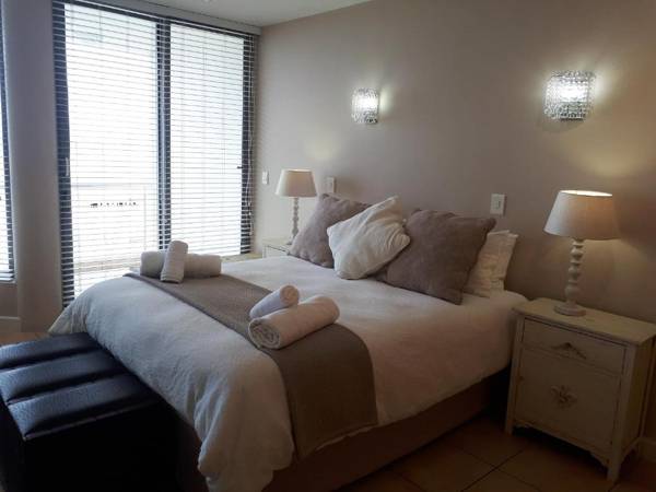 402 Hibernian Towers Luxury Self Catering Accommodation
