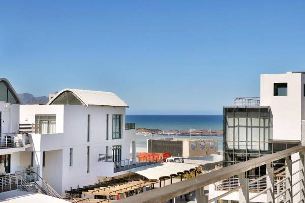 Eden On The Bay 238 by HostAgents