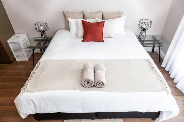 Magnificent Views 2 Bedroom 112 Eden on The Bay