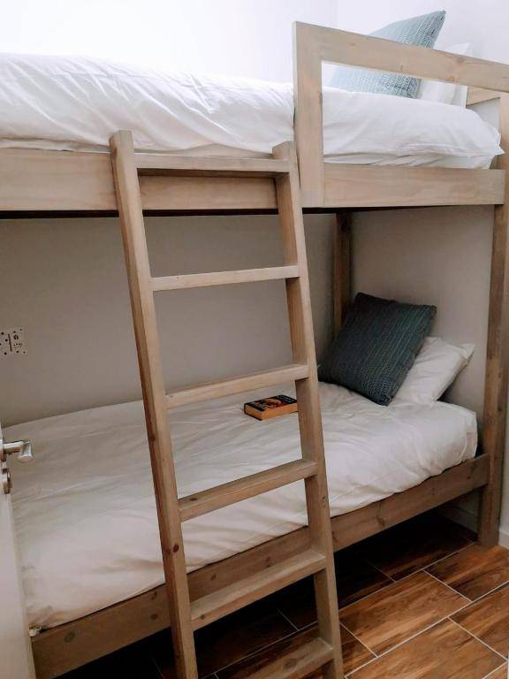 Urban Oasis Aparthotel and Spa