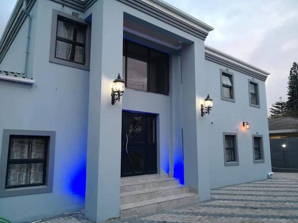 Victoria Guest Lodge