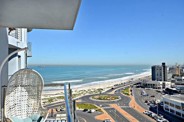 Horizon Bay 705 Blouberg Beachfront Apartment