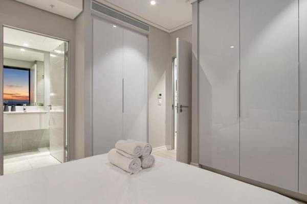 16 On Bree - Unit 2810