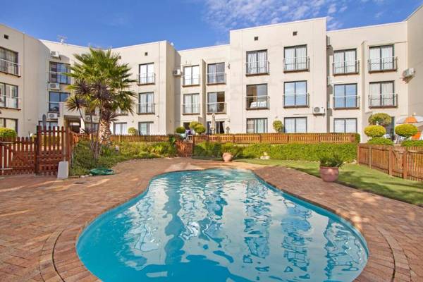 Van Riebeeck 12 by HostAgents