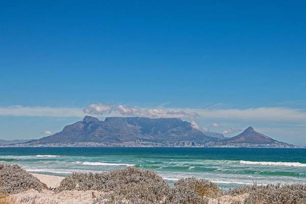 Eden on the Bay 117 by HostAgents