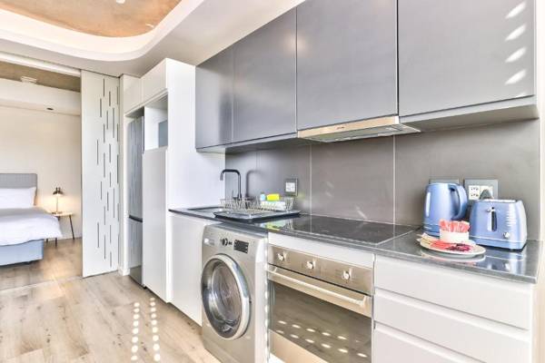 Studio with Balcony and City views