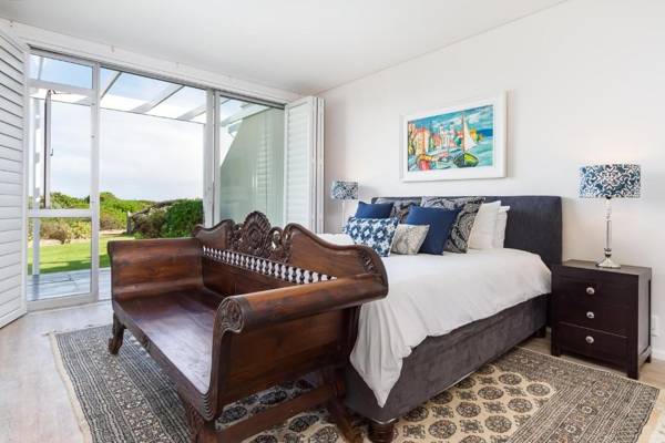 Dolphin Beach E35 by HostAgents