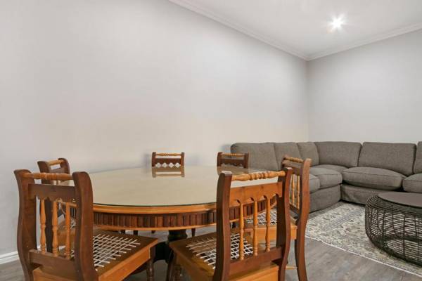 Jacquelena Hof 9 by HostAgents