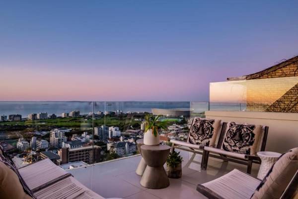 Belle View Villa in Green Point