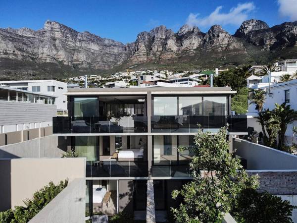 Villa Pietra - Camps Bay