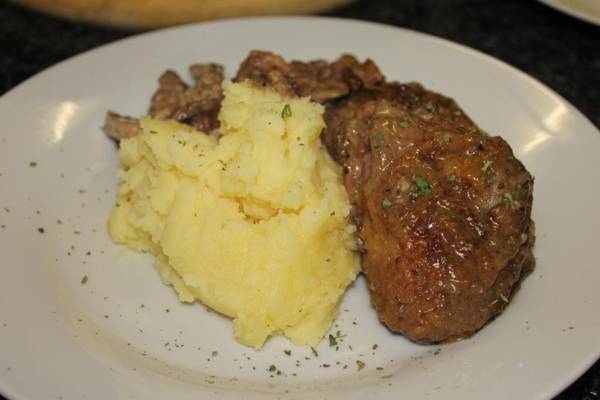 Fin and Feather Guest Lodge